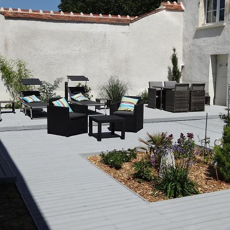 Les Petites Tuileries Acomodação com café da manhã Bray-sur-Seine Exterior foto